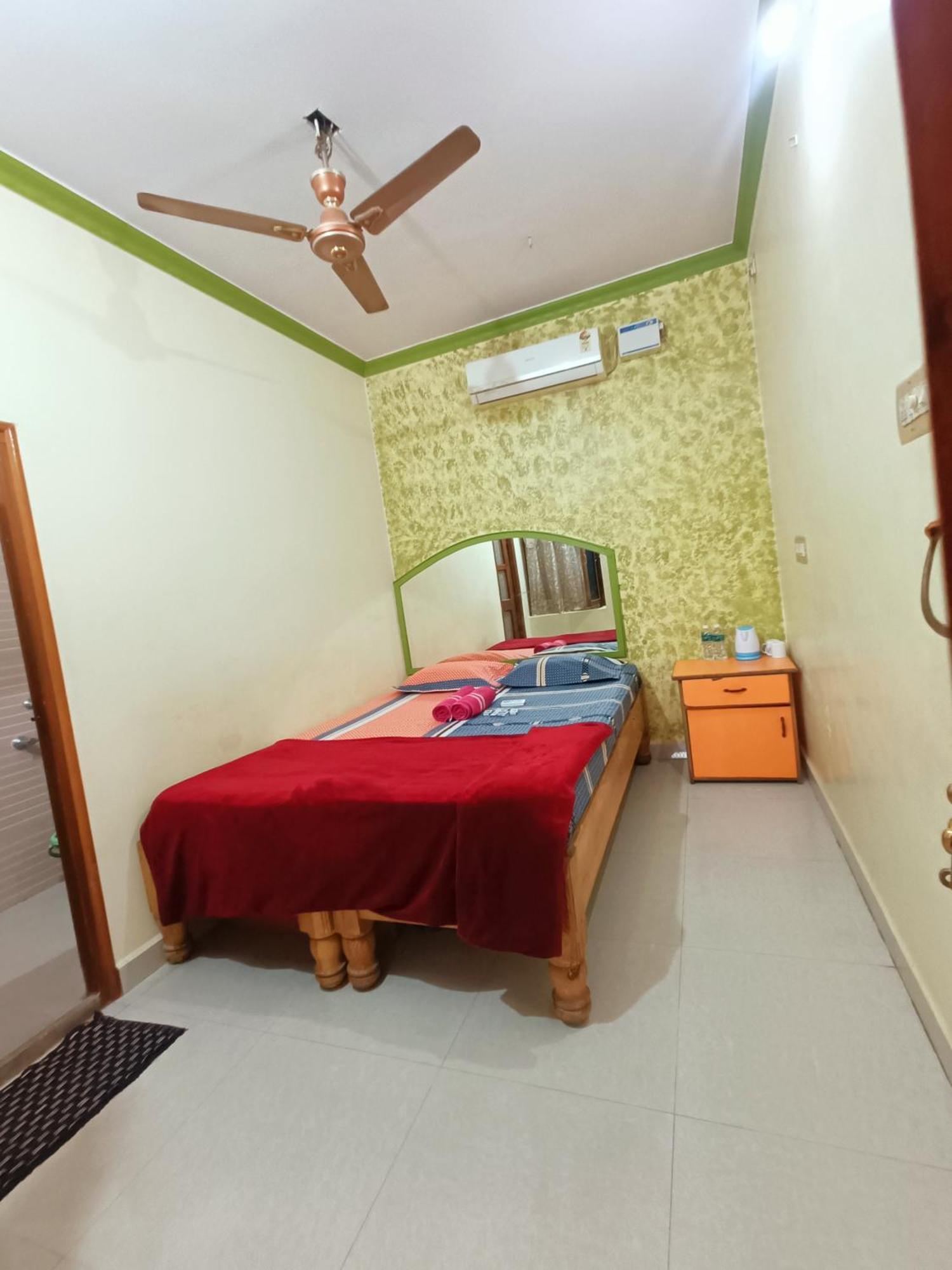Thilak Home Stay Hampi Dış mekan fotoğraf