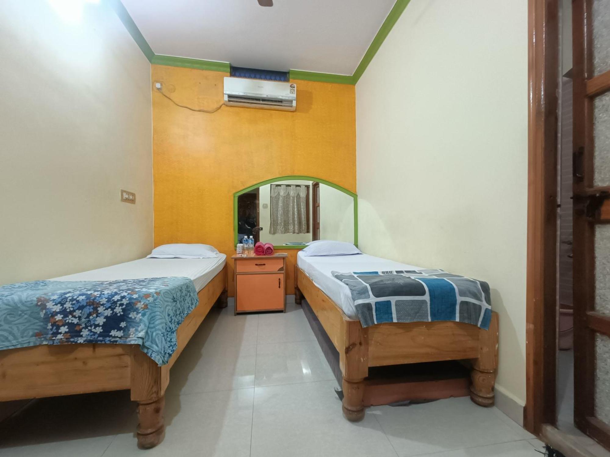 Thilak Home Stay Hampi Dış mekan fotoğraf