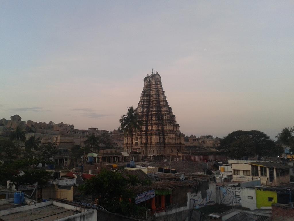 Thilak Home Stay Hampi Dış mekan fotoğraf